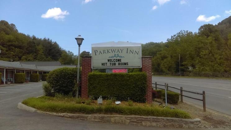 Parkway Inn Waynesville Eksteriør billede